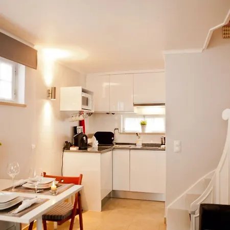 Apartment Bica Little House